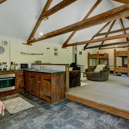 Villa The Cart Shed Brendon Hills Upton  Esterno foto