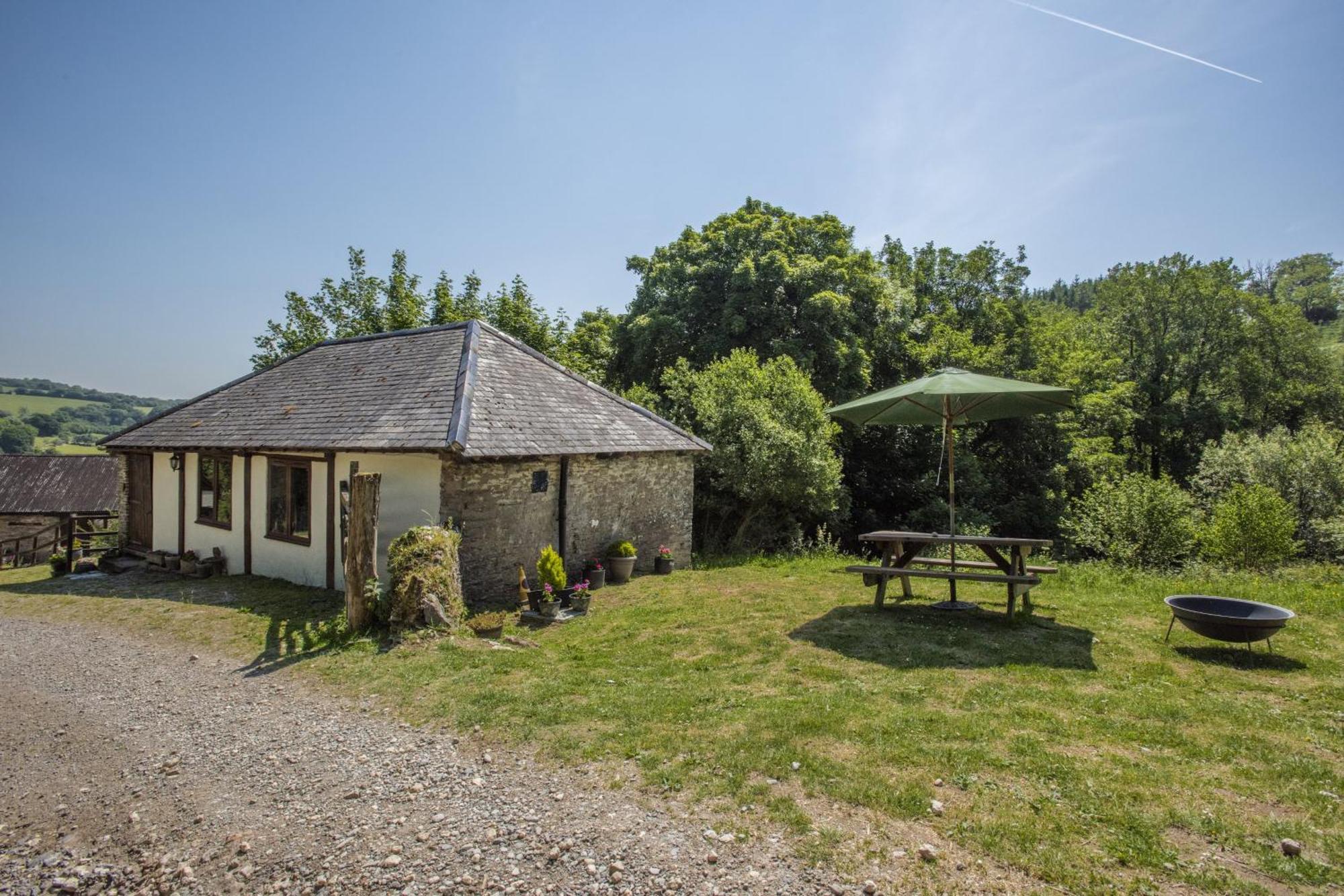 Holiday home The Cart Shed Brendon Hills